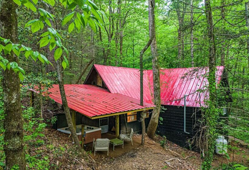Bear Creek Lodge And Cabins In Helen Ga   Pet Friendly, River On Property, Walking Distance To Downt