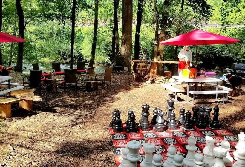 Bear Creek Lodge And Cabins In Helen Ga   Pet Friendly, River On Property, Walking Distance To Downt