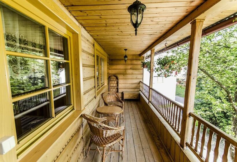 ベッドアンドブレックファースト Agroturystyka Sarenka