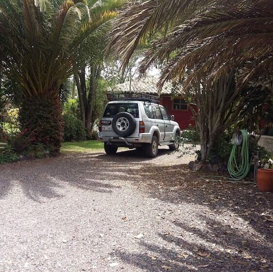 住宿加早餐  Arie S Cabin