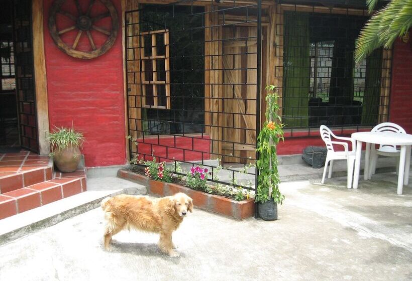 住宿加早餐  Arie S Cabin