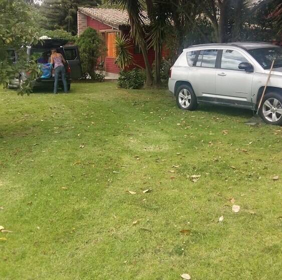 住宿加早餐  Arie S Cabin