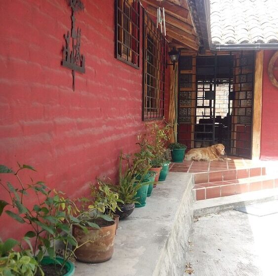 住宿加早餐  Arie S Cabin