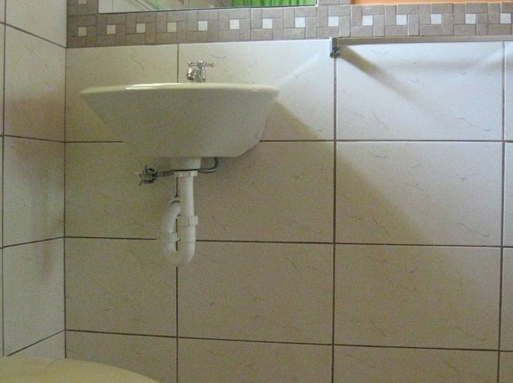 住宿加早餐  Arie S Cabin