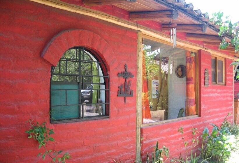 住宿加早餐  Arie S Cabin