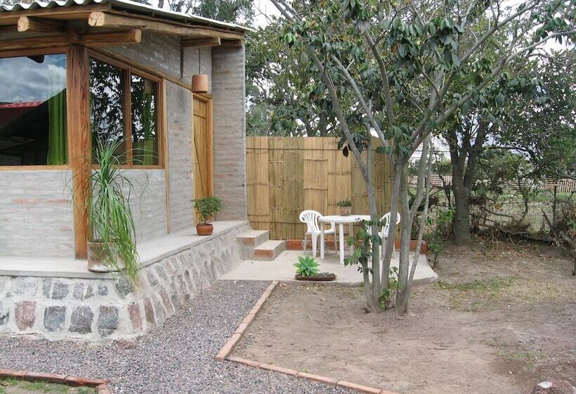 住宿加早餐  Arie S Cabin