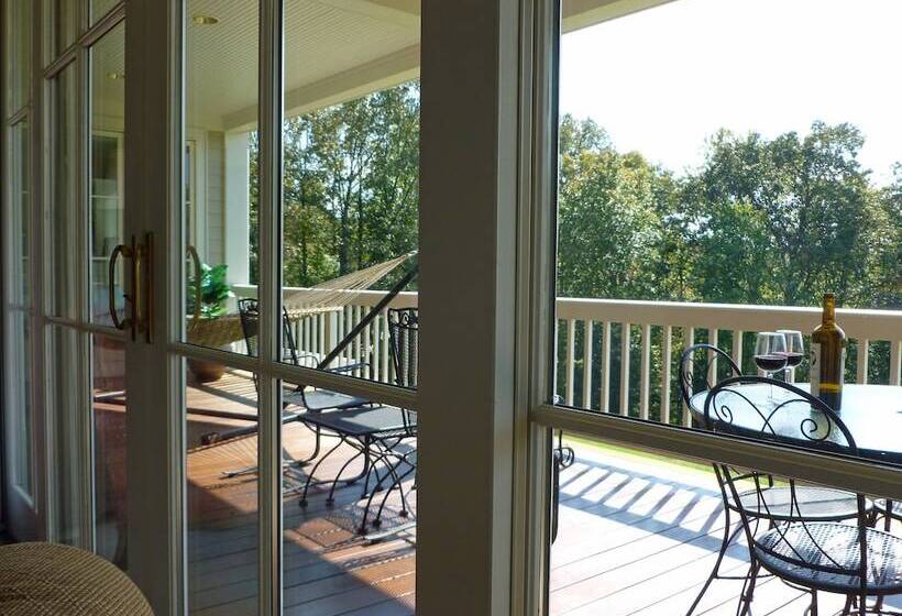 تختخواب و صبحانه Cedar Spring Inn & Spa