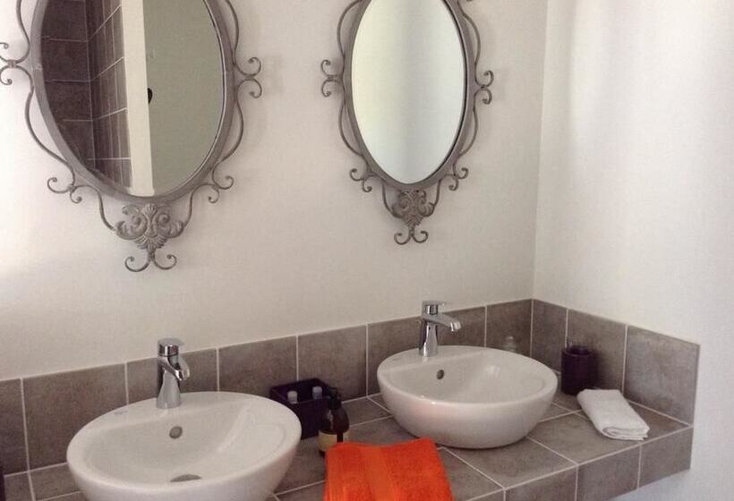 住宿加早餐  Chambre D Hôtes La Grange D Aunis