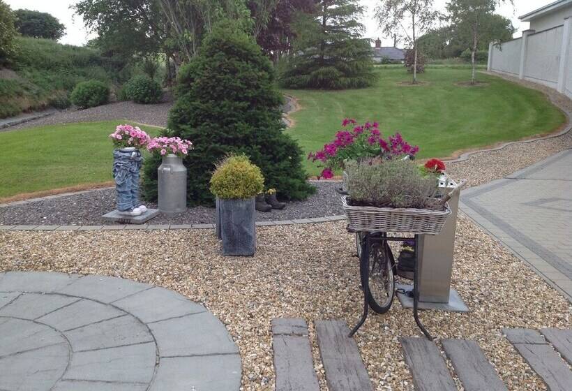 住宿加早餐  Grove House