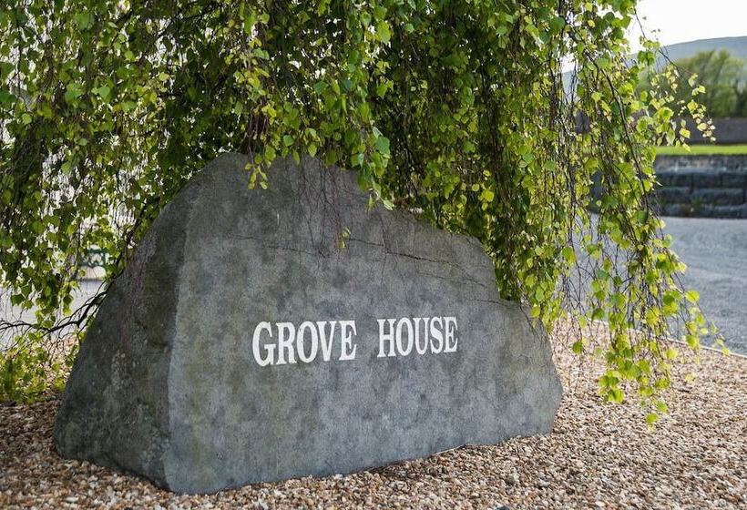 민박 Grove House