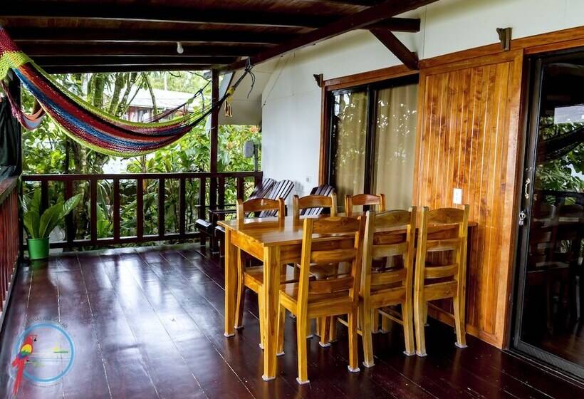 Cabaña Ara Macao Lodge