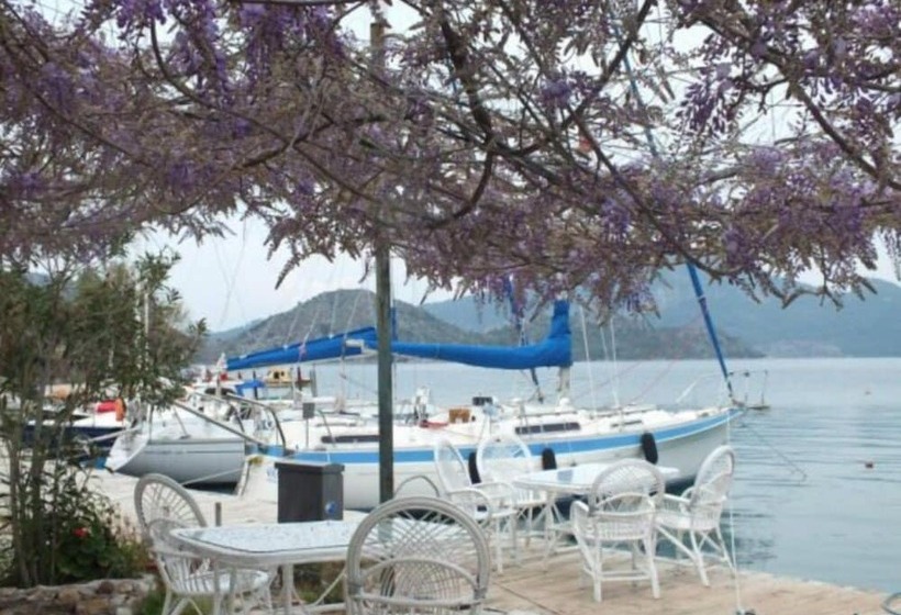 Dantel Restaurant & Pension
