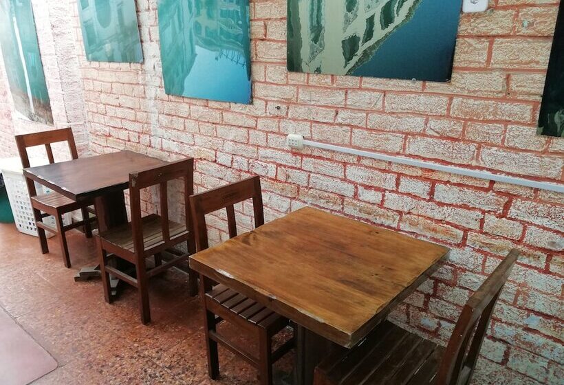 Enkanta Hospedaje   Hostel