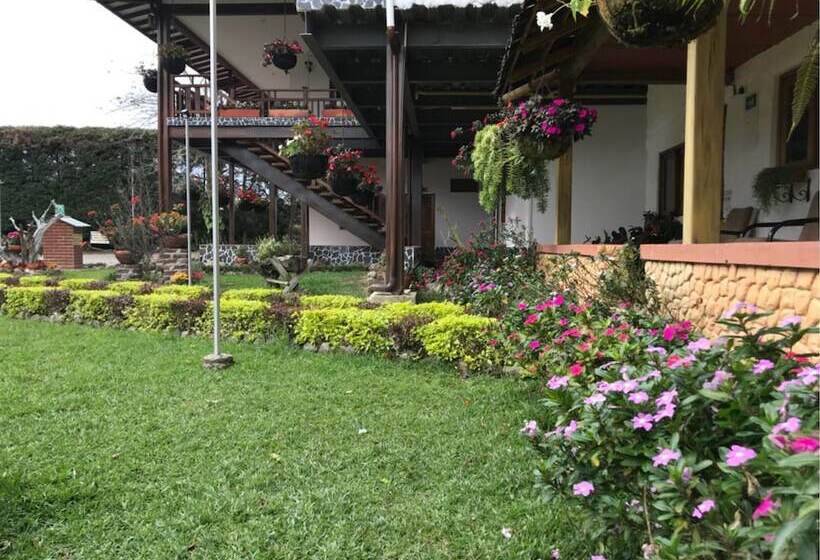 Finca Hotel Las Araucarias