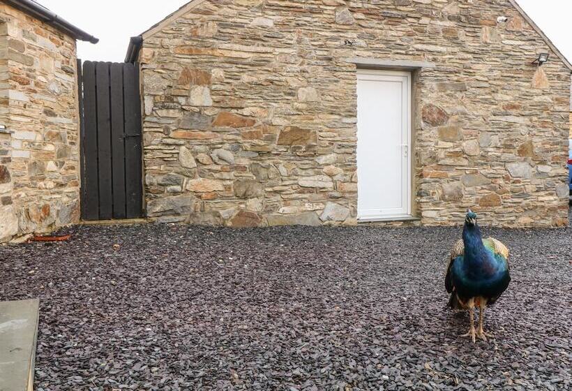 Garth Morthin The Stables