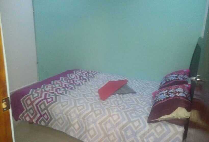 Hostal La Rivera Inn Hostel