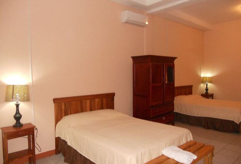 Hostal Villa De San Fernando