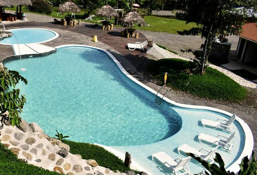 فندق Amuntai Rainforest Lodge