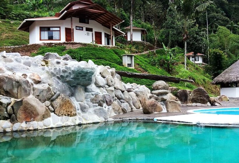 فندق Amuntai Rainforest Lodge