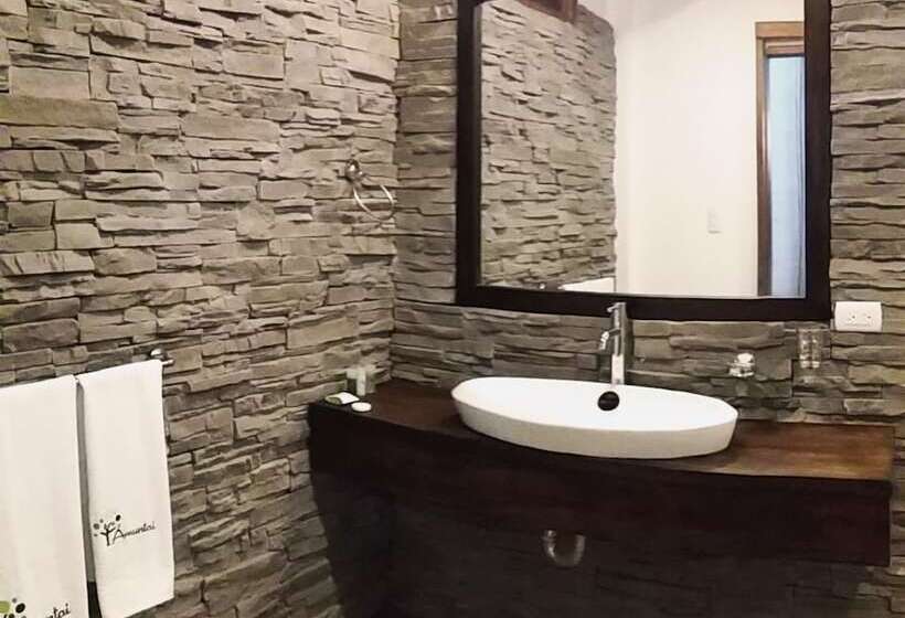 فندق Amuntai Rainforest Lodge