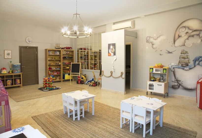 בית מלון כפרי Art Village Club