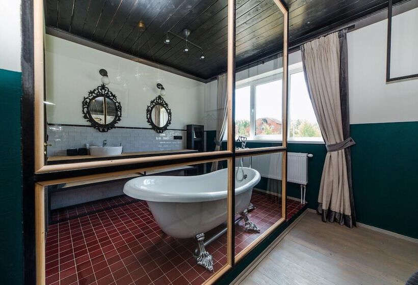 בית מלון כפרי Art Village Club