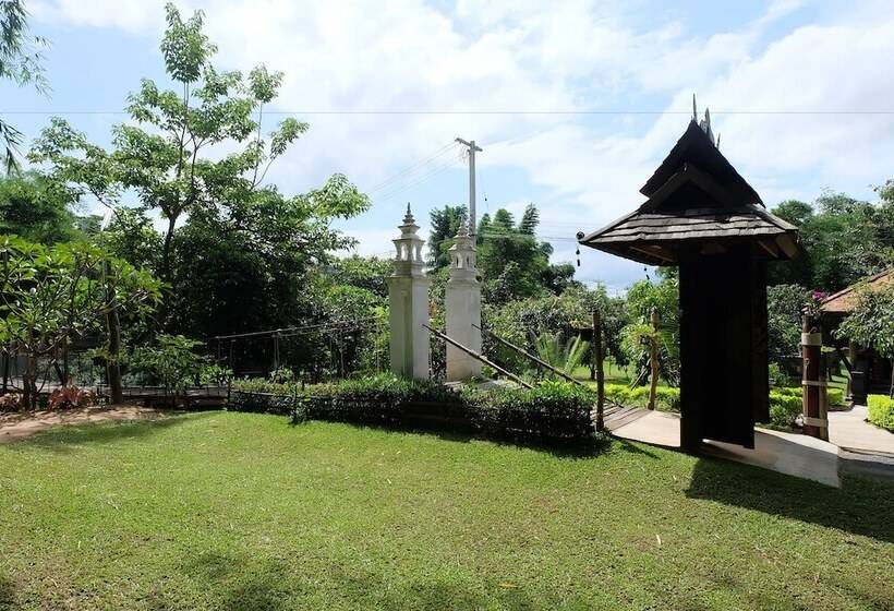 בית מלון כפרי Baan Ta Auan Resort