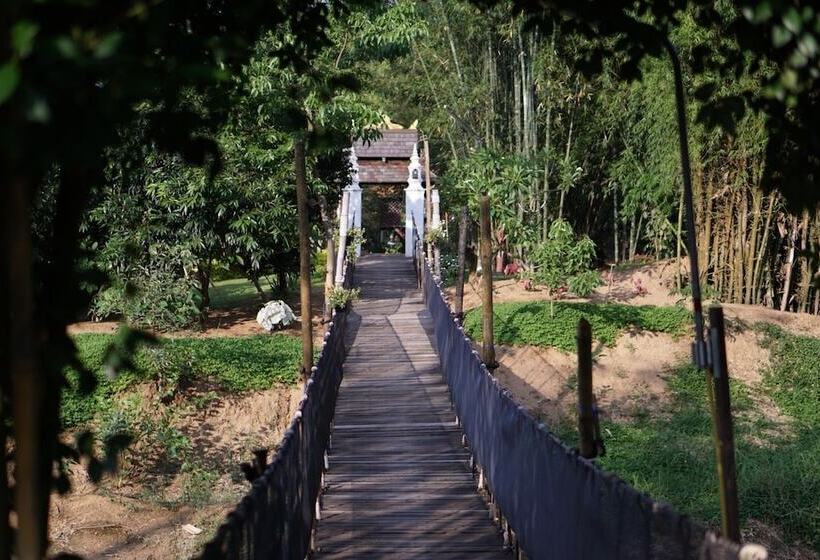 בית מלון כפרי Baan Ta Auan Resort