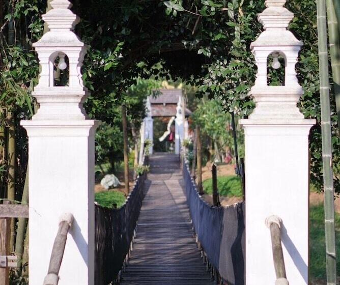 בית מלון כפרי Baan Ta Auan Resort