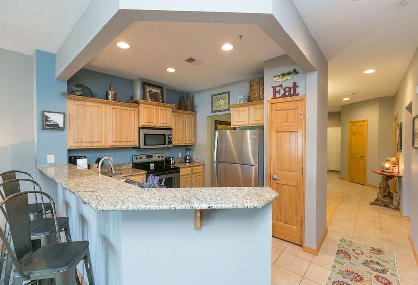 فندق Branson Shores Resort