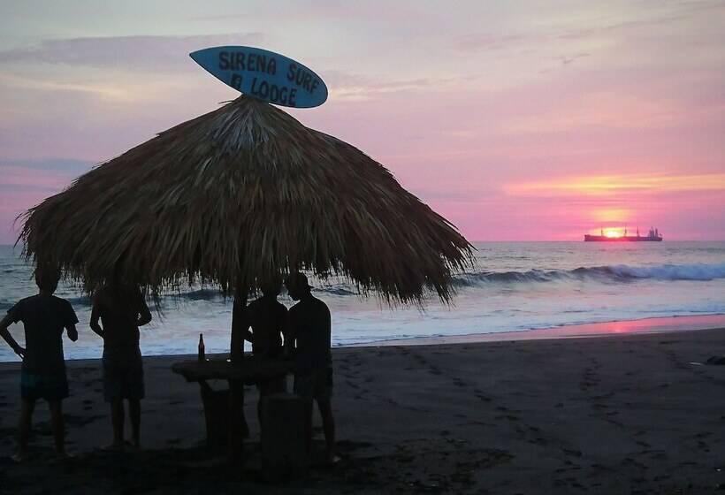ホテル Casa Sirena Surf Lodge