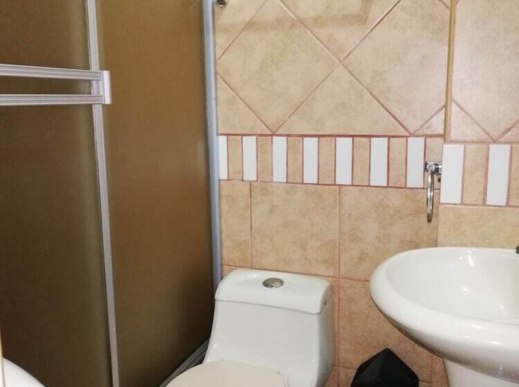 בית מלון כפרי Cerro Verde Tarapoto