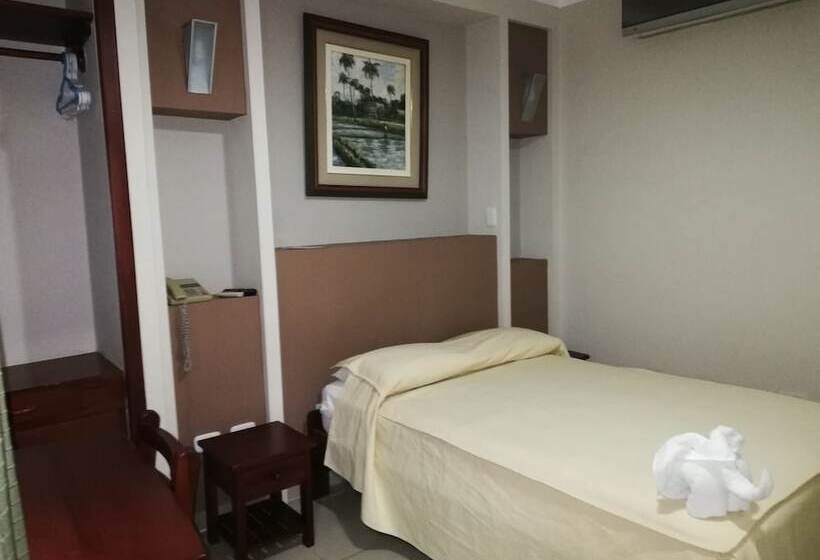 בית מלון כפרי Cerro Verde Tarapoto