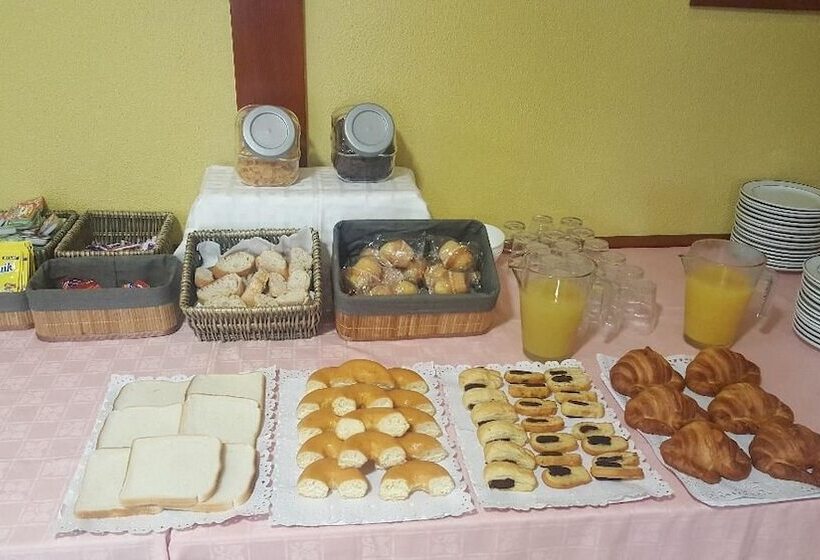 Отель Cervantes