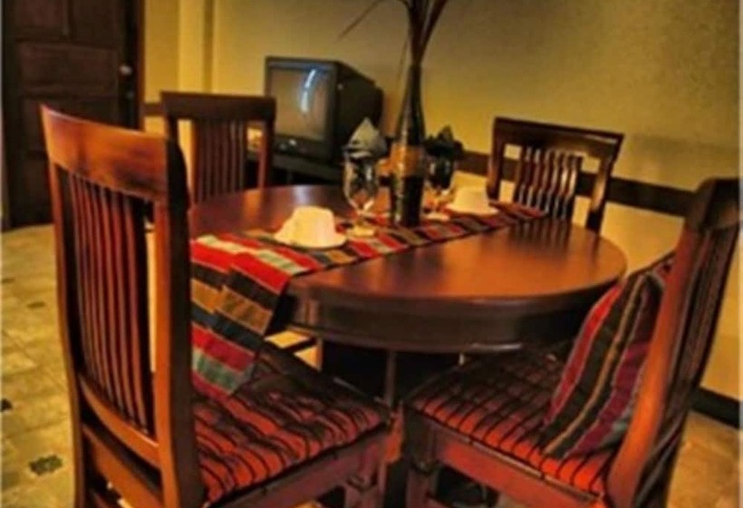 هتل Country Inn Sta Ana Annex