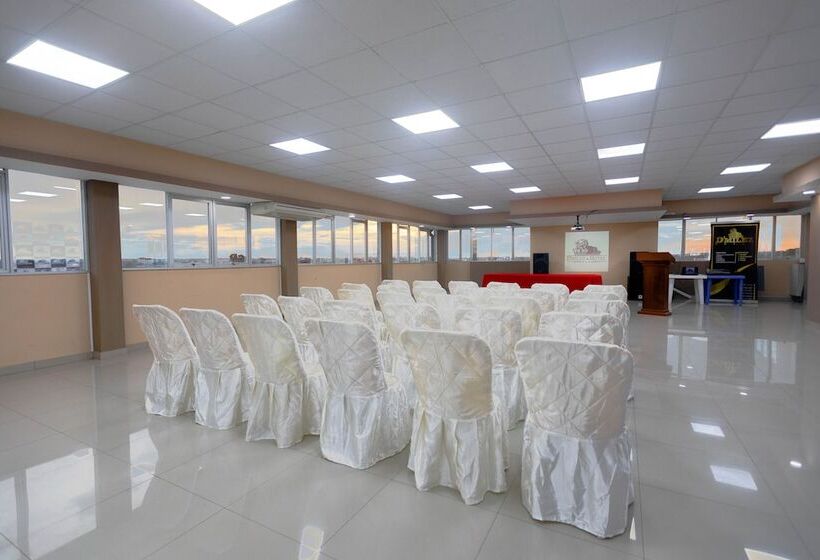 בית מלון כפרי Dmilez