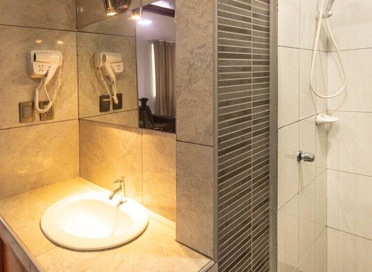 בית מלון כפרי Dmilez