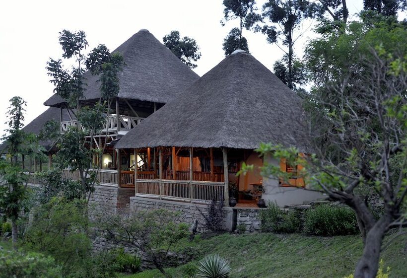 هتل Enganzi Game Lodge
