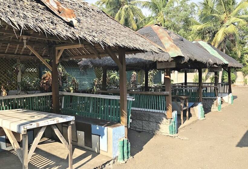 בית מלון כפרי Filipina Beach Resort