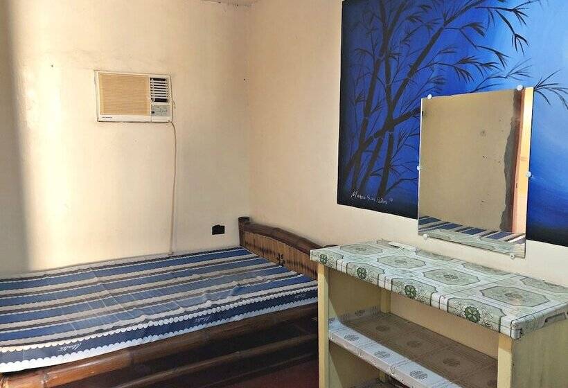 בית מלון כפרי Filipina Beach Resort