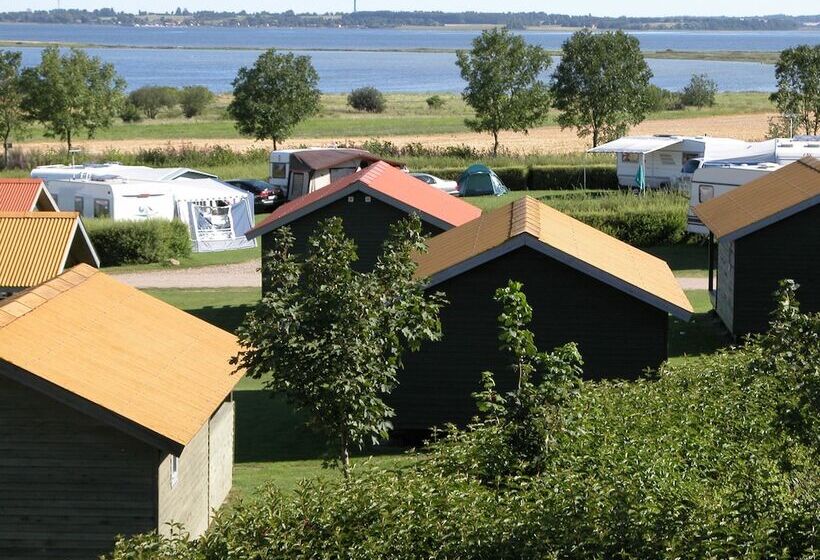 בית מלון כפרי First Camp Holbæk Fjord