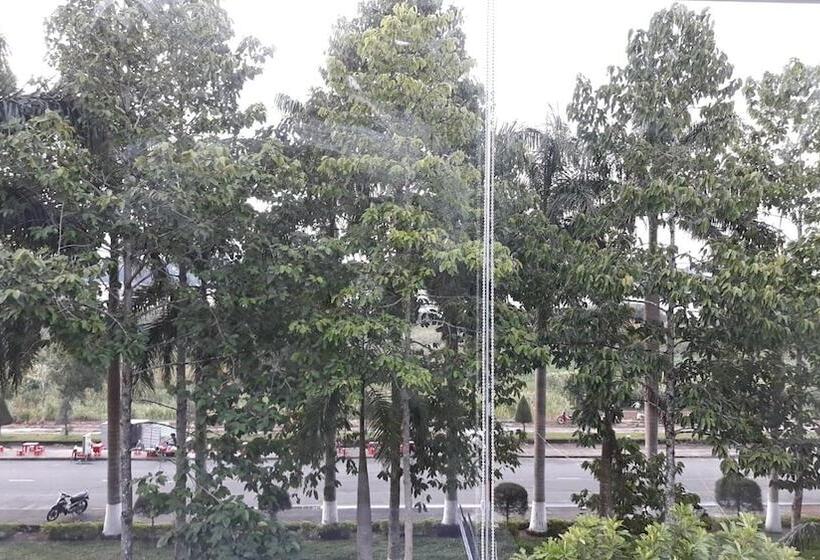 هتل Hana Riverside Villa