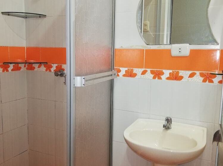 فندق Hospedaje Jhunior