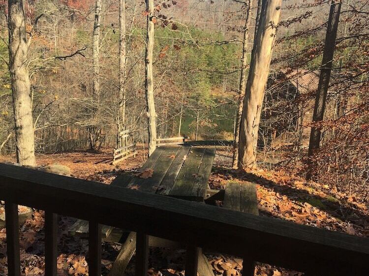 בית מלון כפרי Lago Linda Hideaway Camp