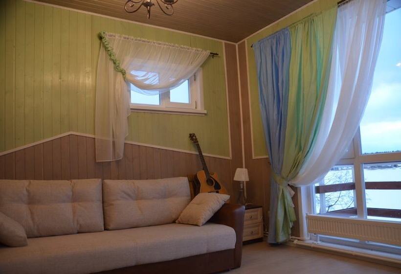 ホテル Lyubimy Prichal