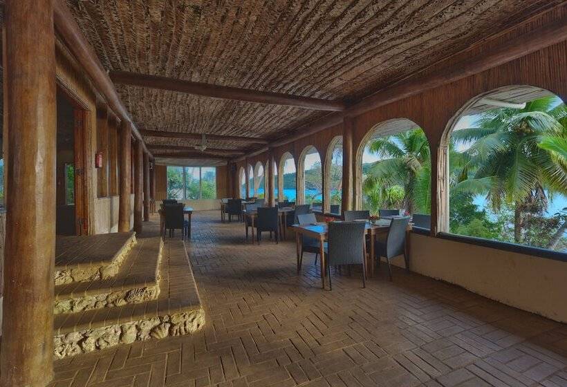 هتل Mala Island Resort