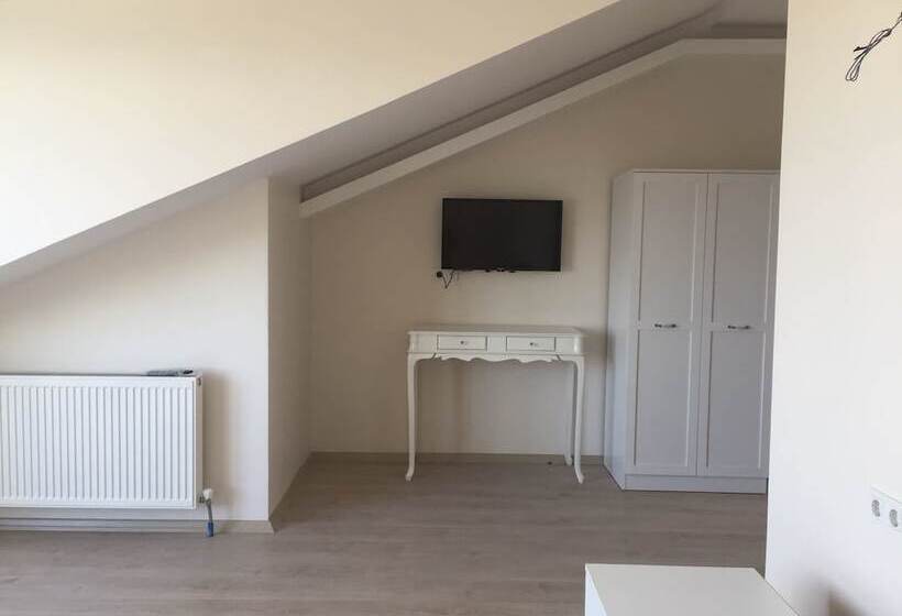 בית מלון כפרי Myhouse Gold