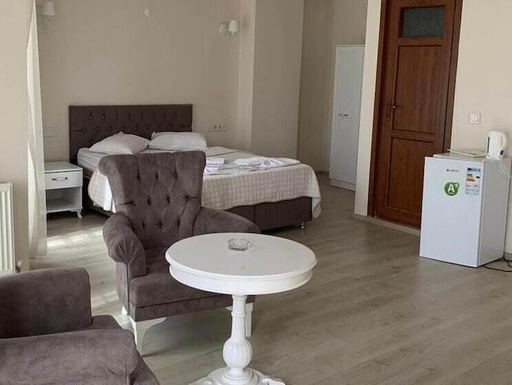 בית מלון כפרי Myhouse Izmit