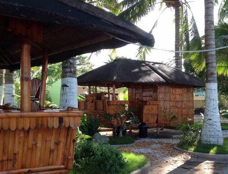 Отель Nichos Island Resort