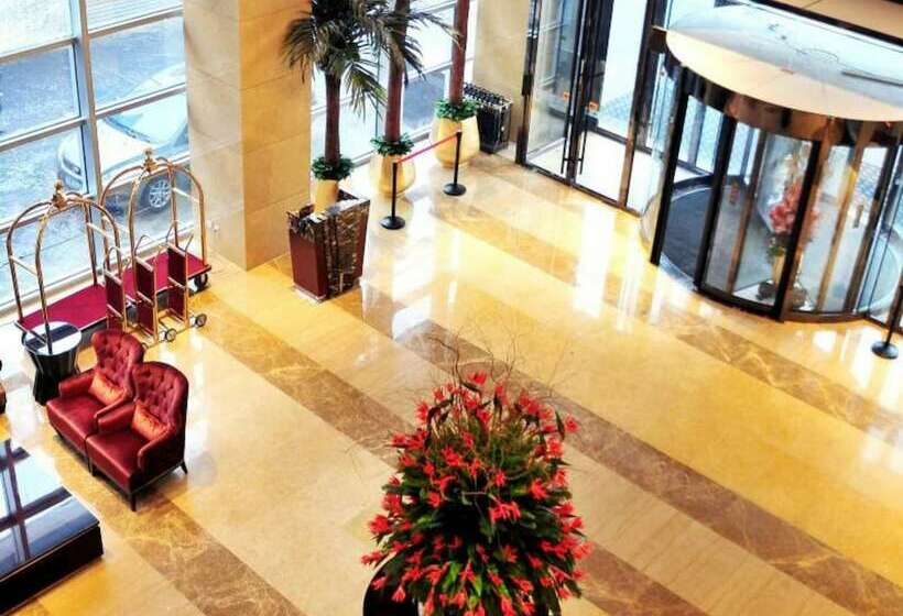 בית מלון כפרי Oasis Grand